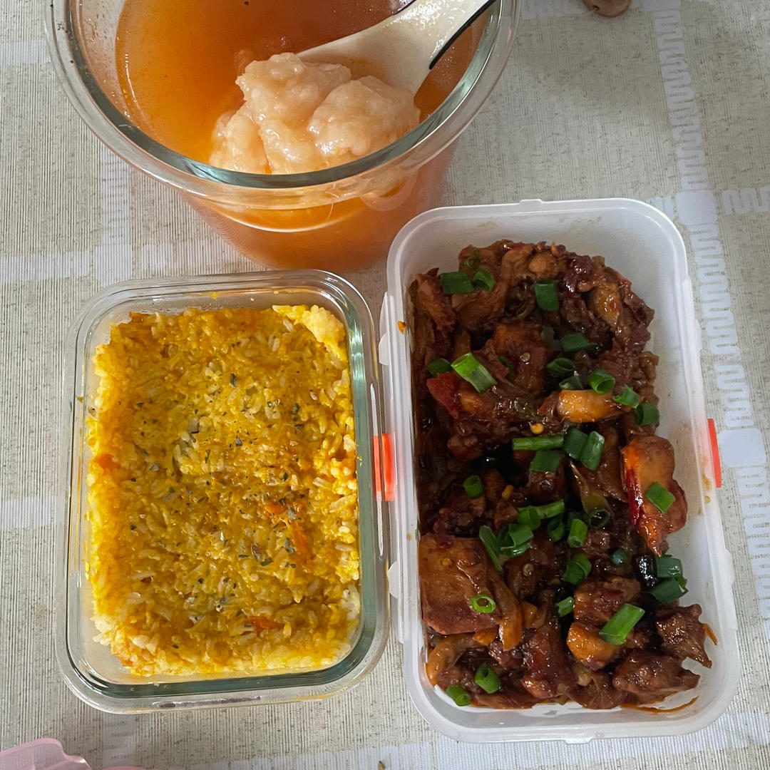 快给你心爱的人们做/送饭吧！