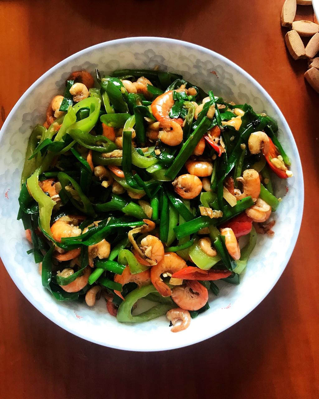 韭菜炒河虾