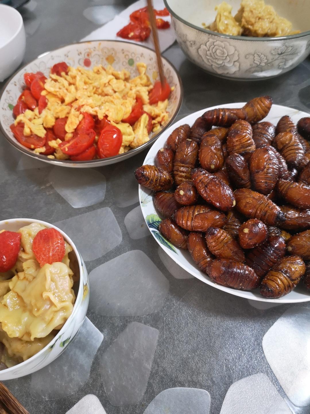 干炒蚕蛹、蝉蛹、茧蛹