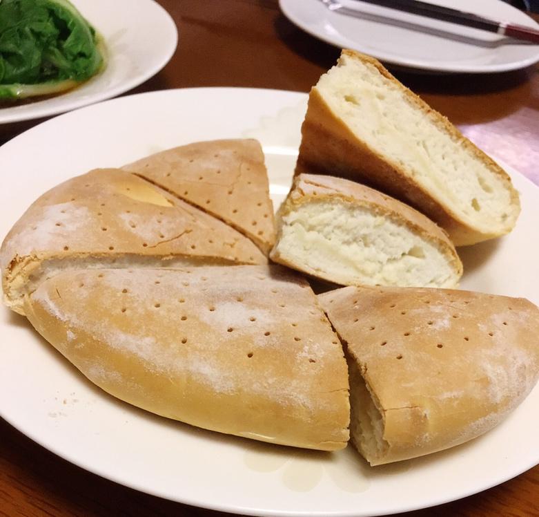 外脆内软 劲道有嚼劲的——芝麻锅饼／锅盔