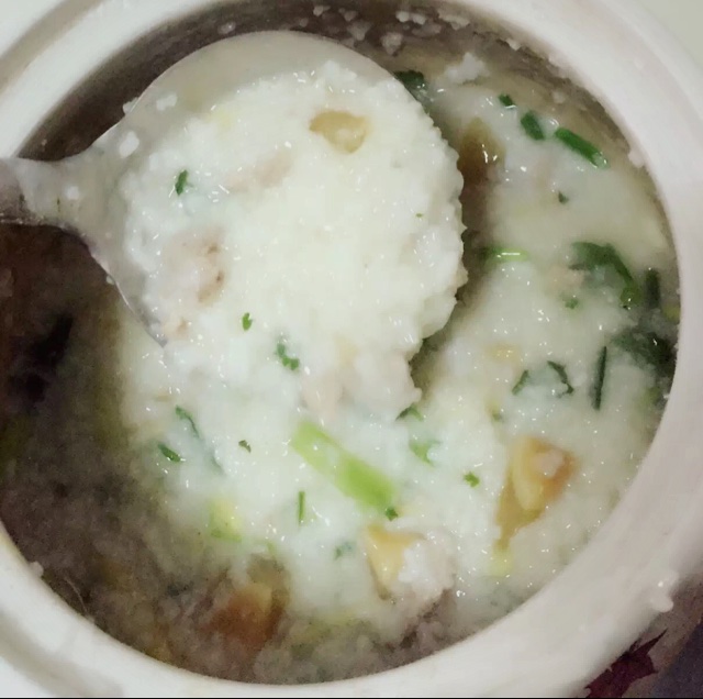 十五分钟快手之香滑皮蛋瘦肉粥(附五分钟电饭煲电压力锅更快捷方法)