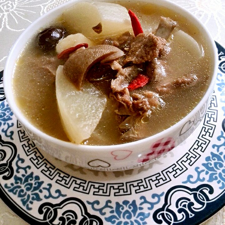 冬日御寒羊肉汤