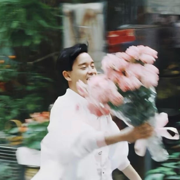 大熊爱吃小熊饼干