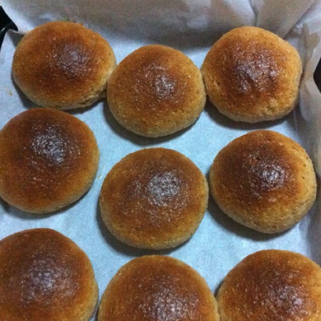 全麦肉松面包卷