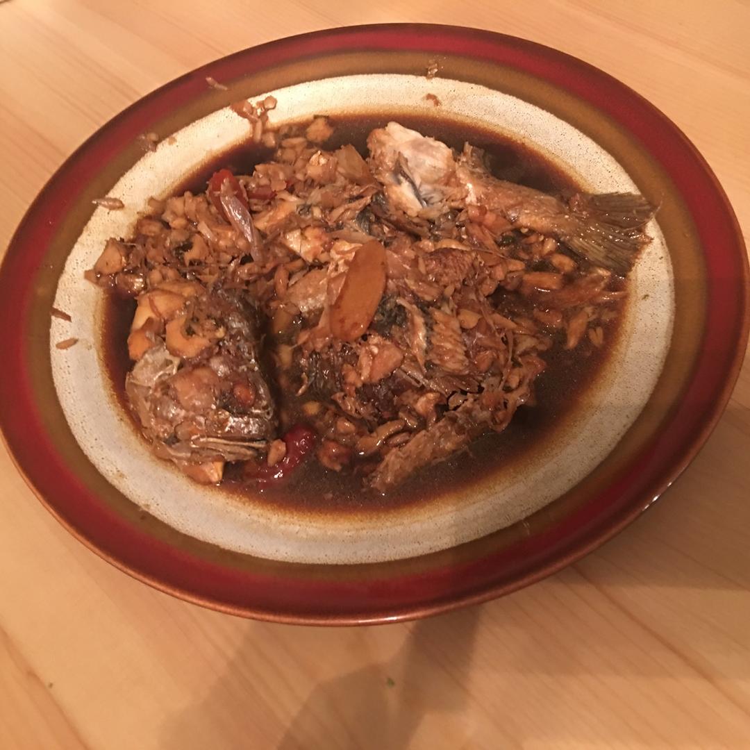红烧黄鱼—鱼皮不破的小窍门