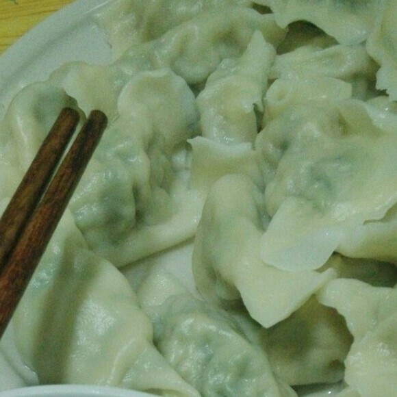 猪肉韭菜饺子