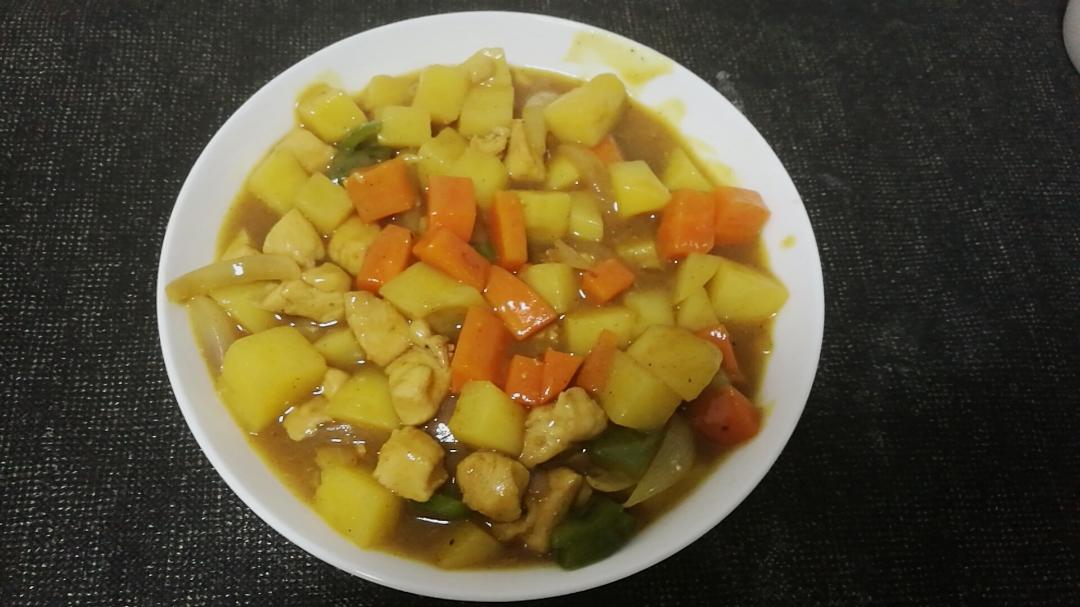 咖喱土豆鸡块