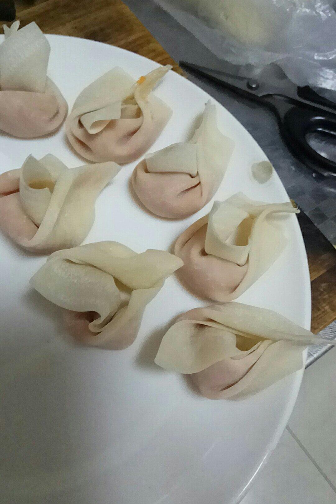 鲜虾胡萝卜小馄饨～宝宝食谱