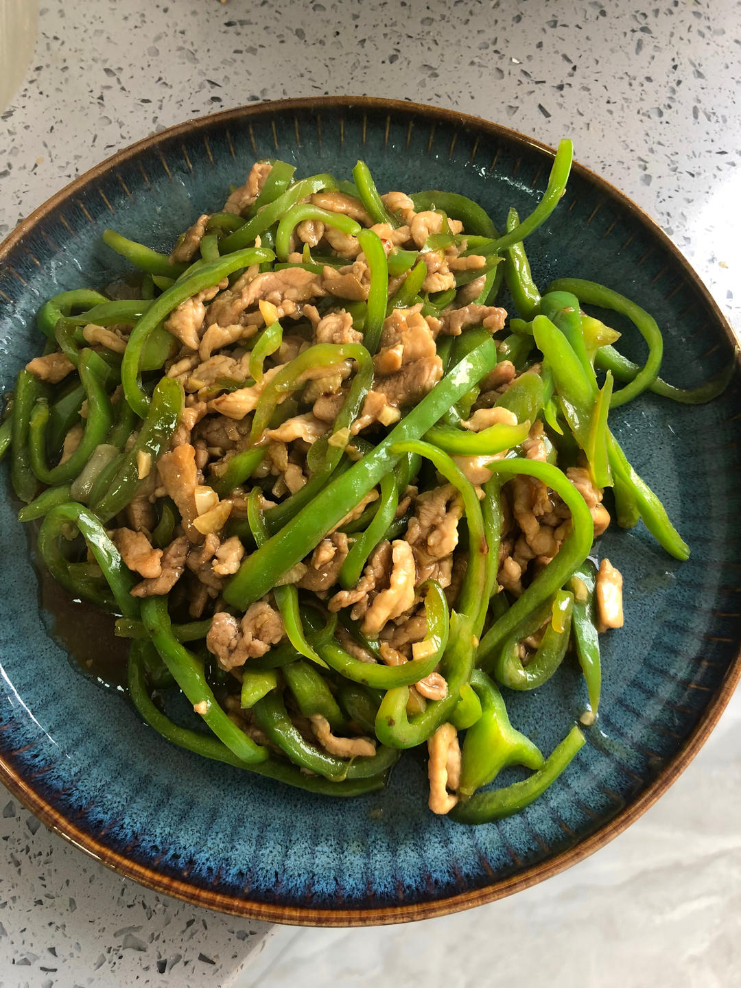 ‼️好吃到舔盘的青椒肉丝盖浇饭