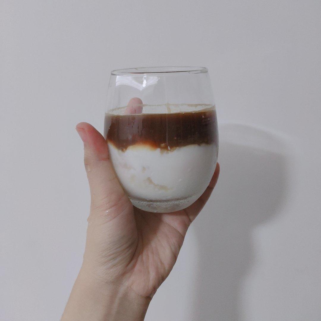 酸奶酒酿咖啡