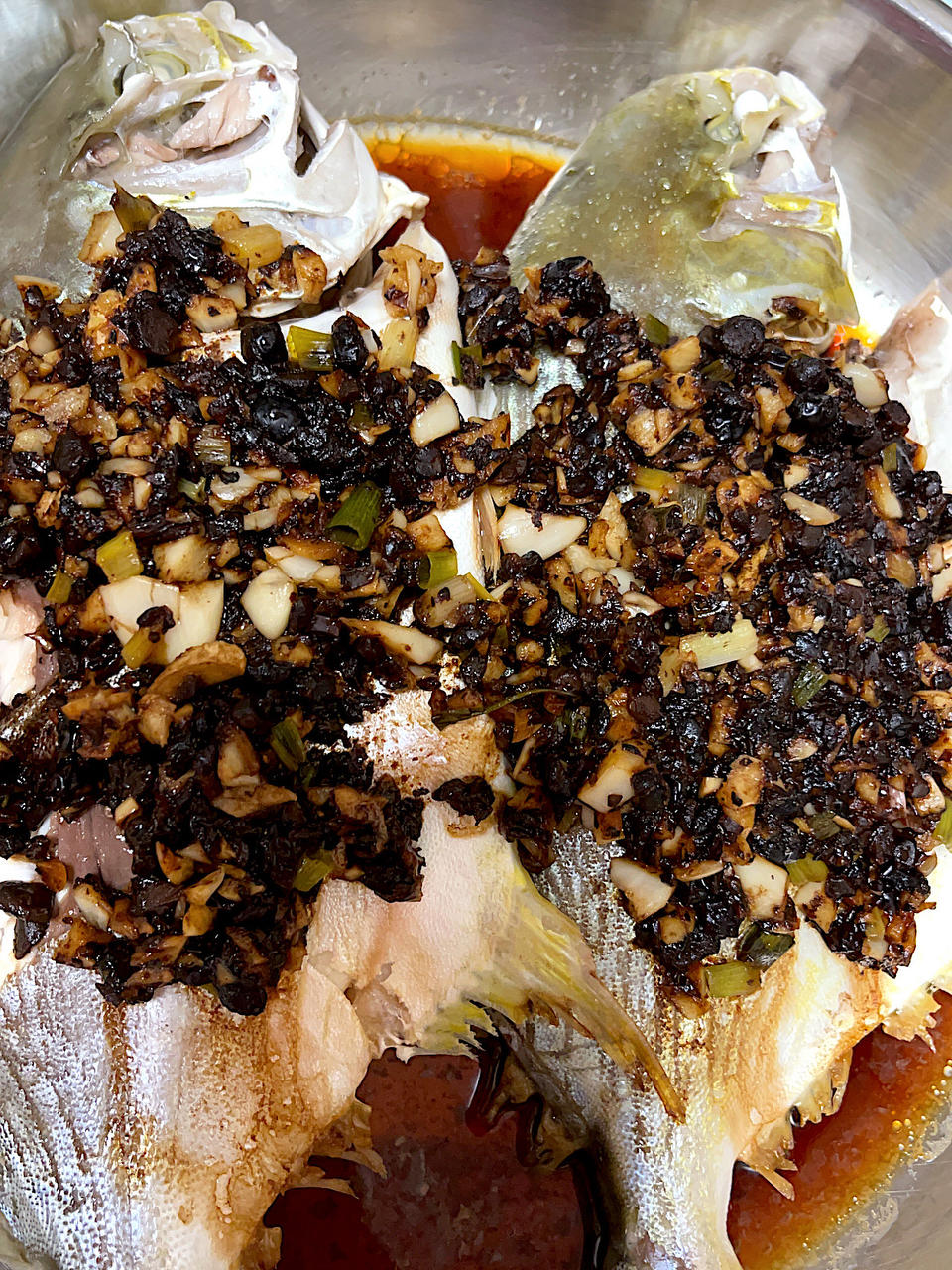 3步做出地道广东味——豉汁蒸鱼腩