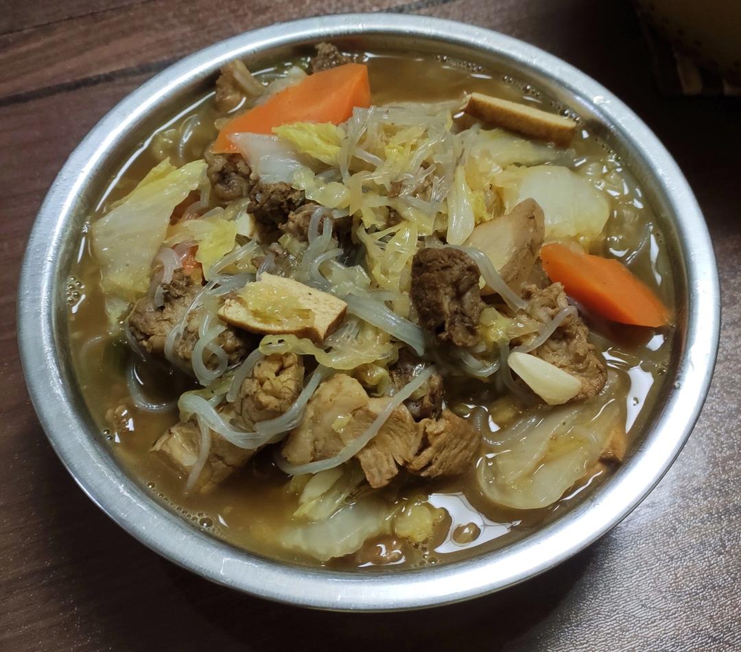 【猪肉炖粉条】猪肉粉条大白菜，家家烧人人爱！
