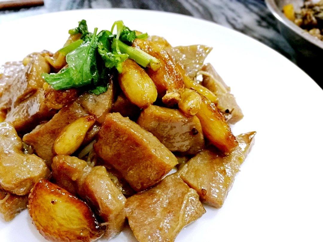 黑蒜子牛肉粒