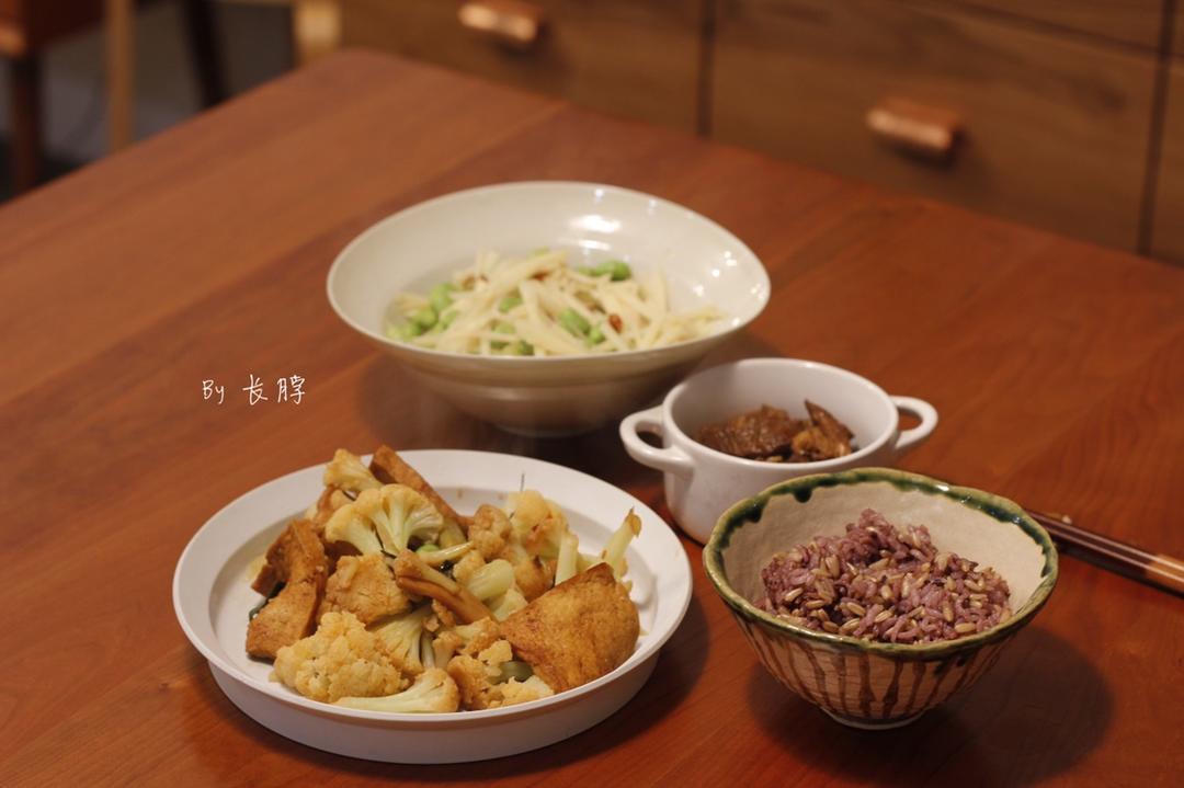 长脖的夜食堂