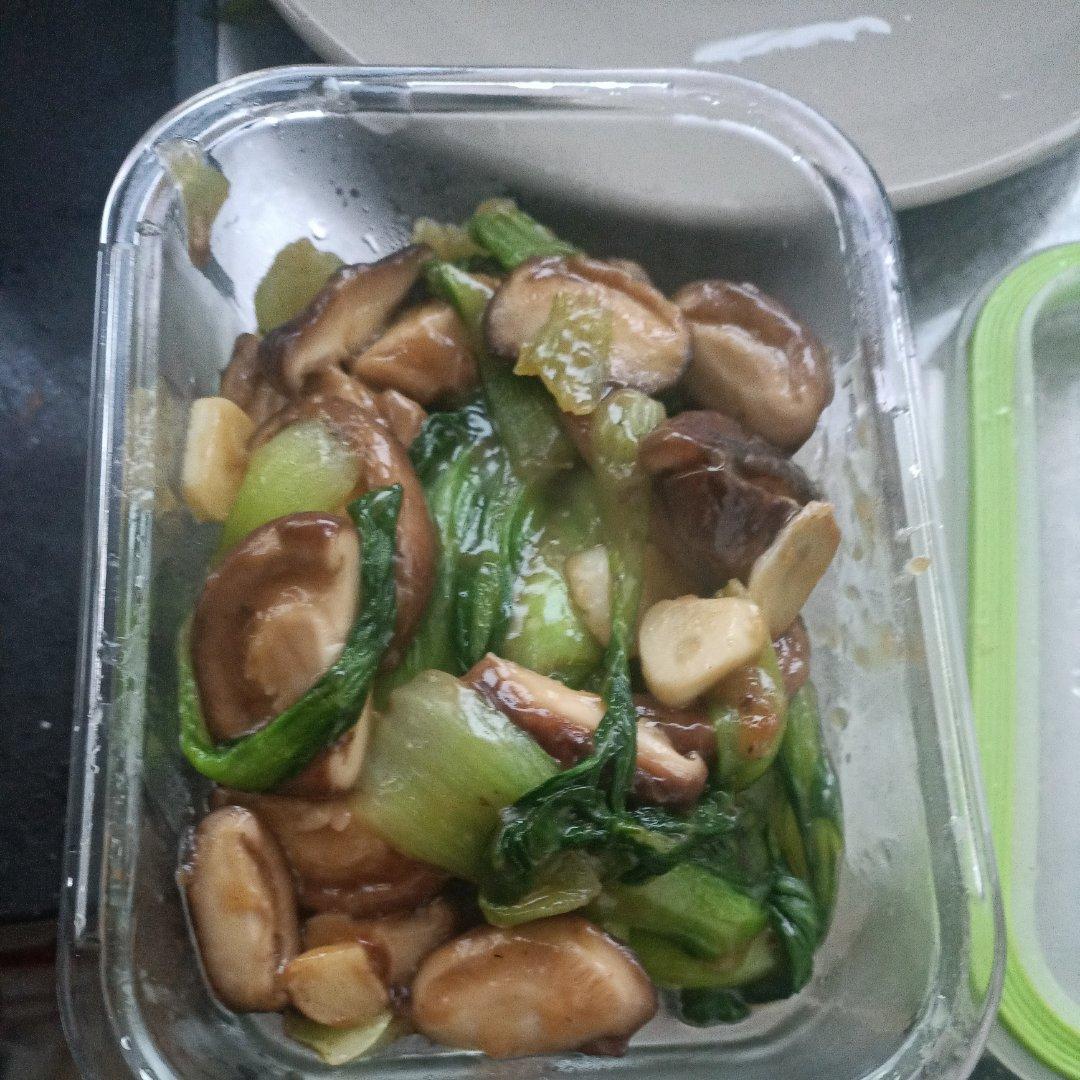 香菇油菜（简单快手）