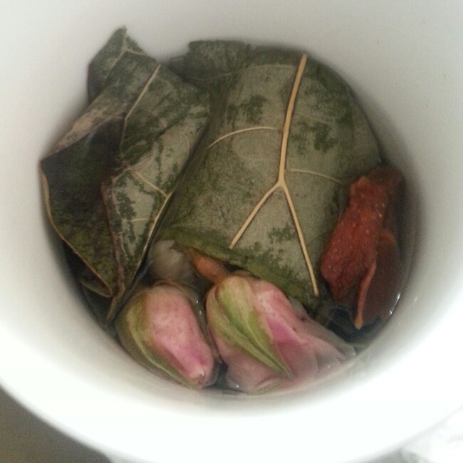 玫瑰荷叶减脂茶