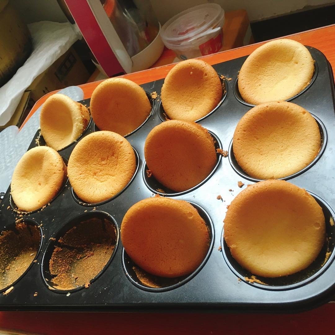 消耗淡奶油之作——淡奶油小蛋糕