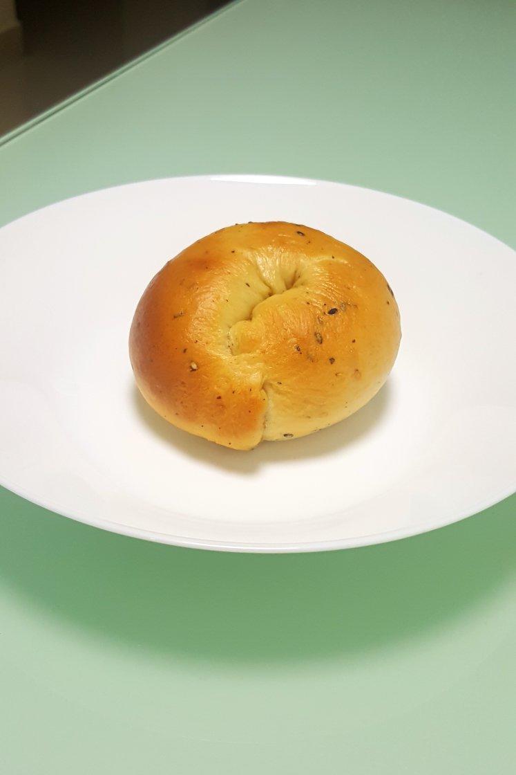 黑芝麻全麦贝果