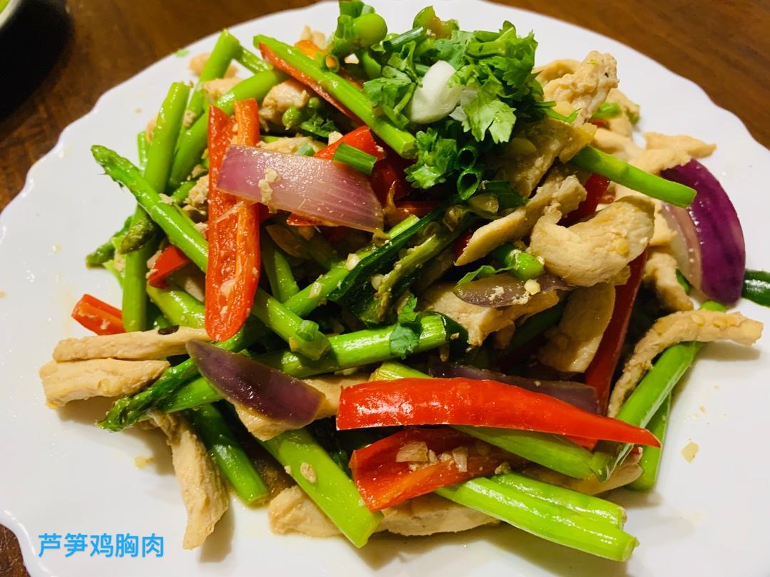 鸡肉炒芦笋