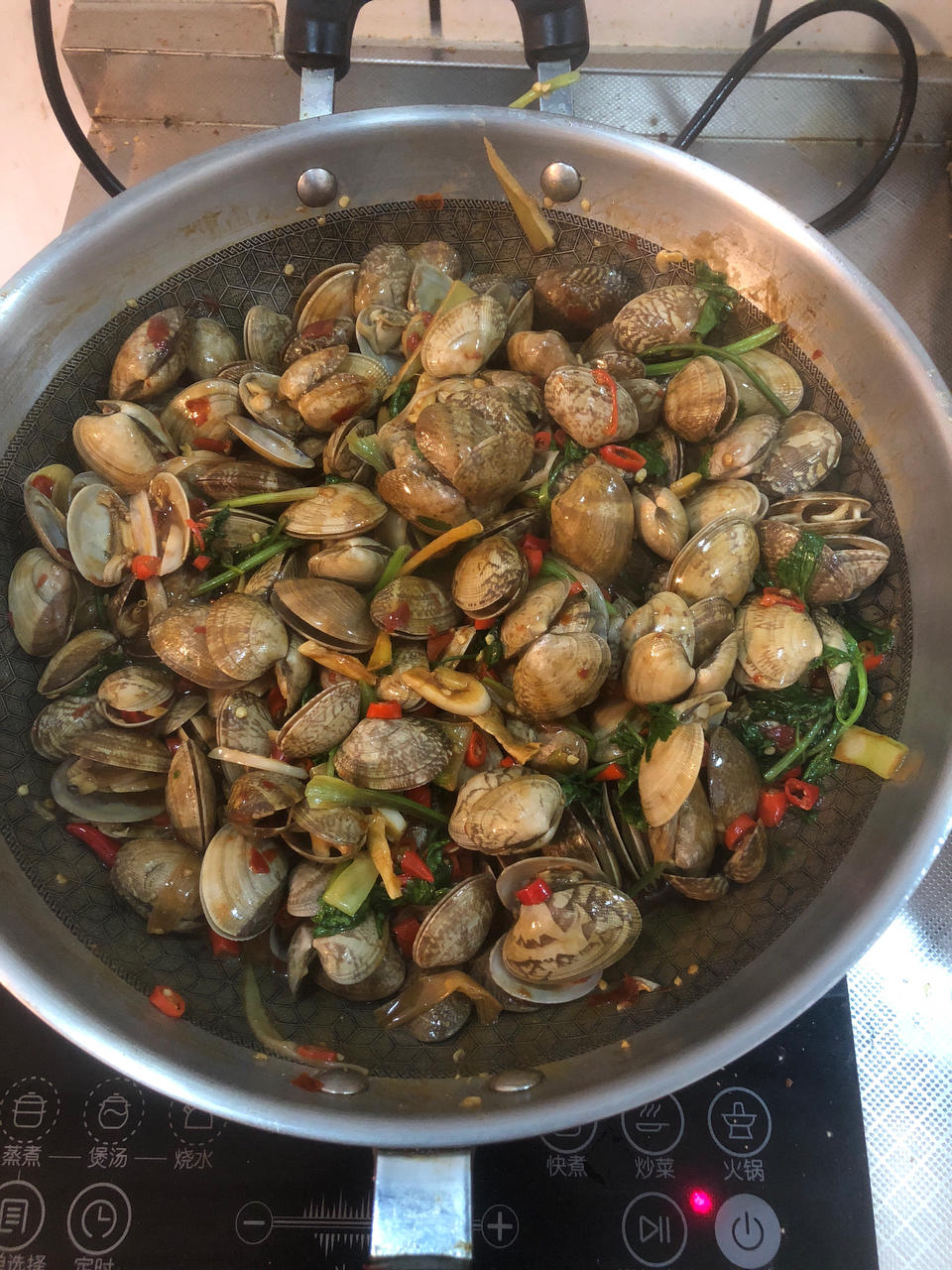 5分钟快手菜❗️秒杀路边摊爆炒花甲～好吃到爆