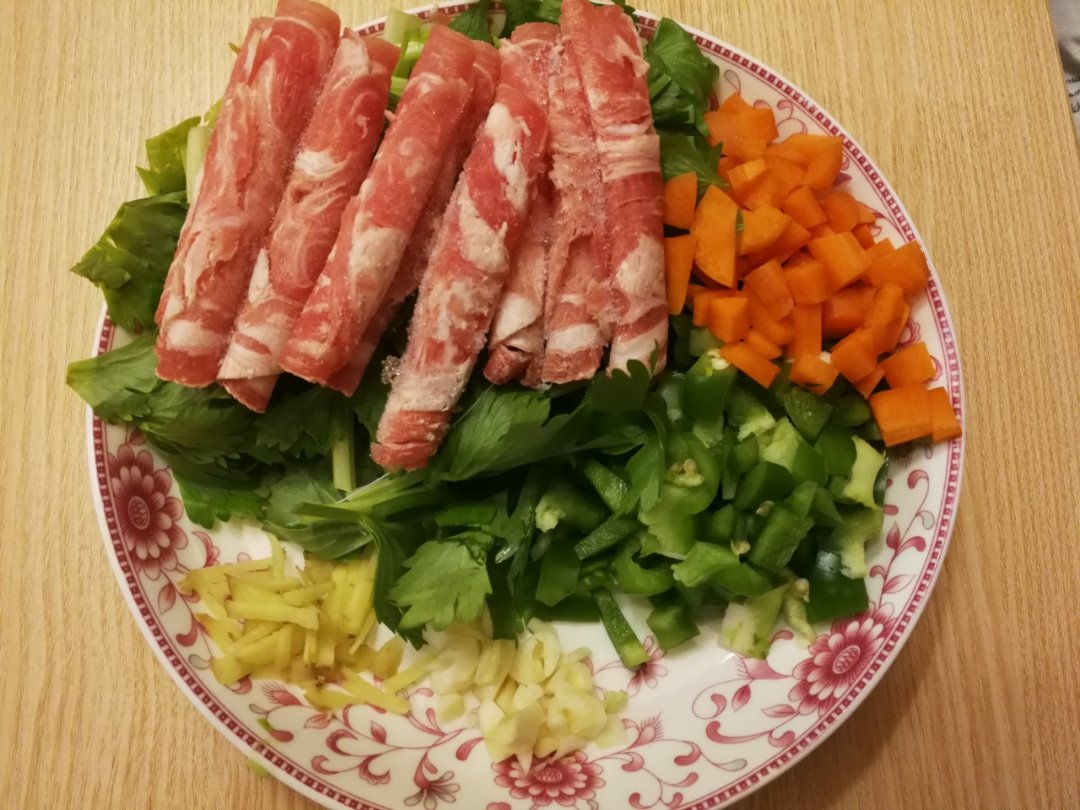羊肉炒芹菜
