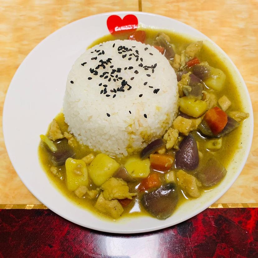 咖喱鸡肉饭