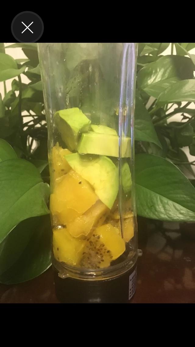 牛油果猕猴桃果汁的做法