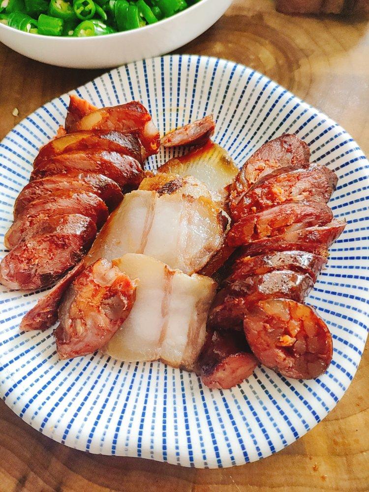 辣椒炒四川腊肉、腊肠