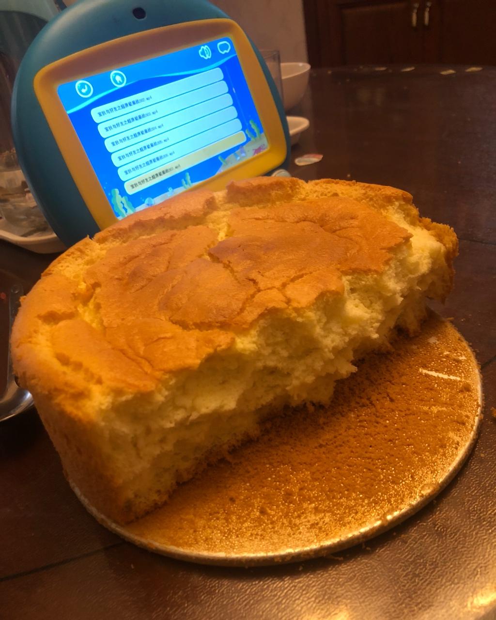 （制作时长5分钟左右）简单粗暴的做一只戚风｜视频及gif