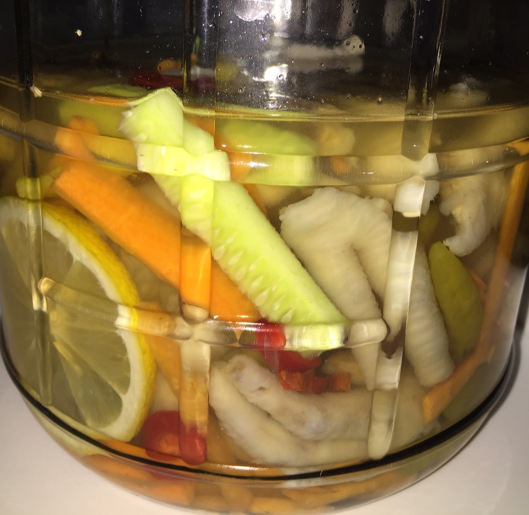 秘制泡椒凤爪