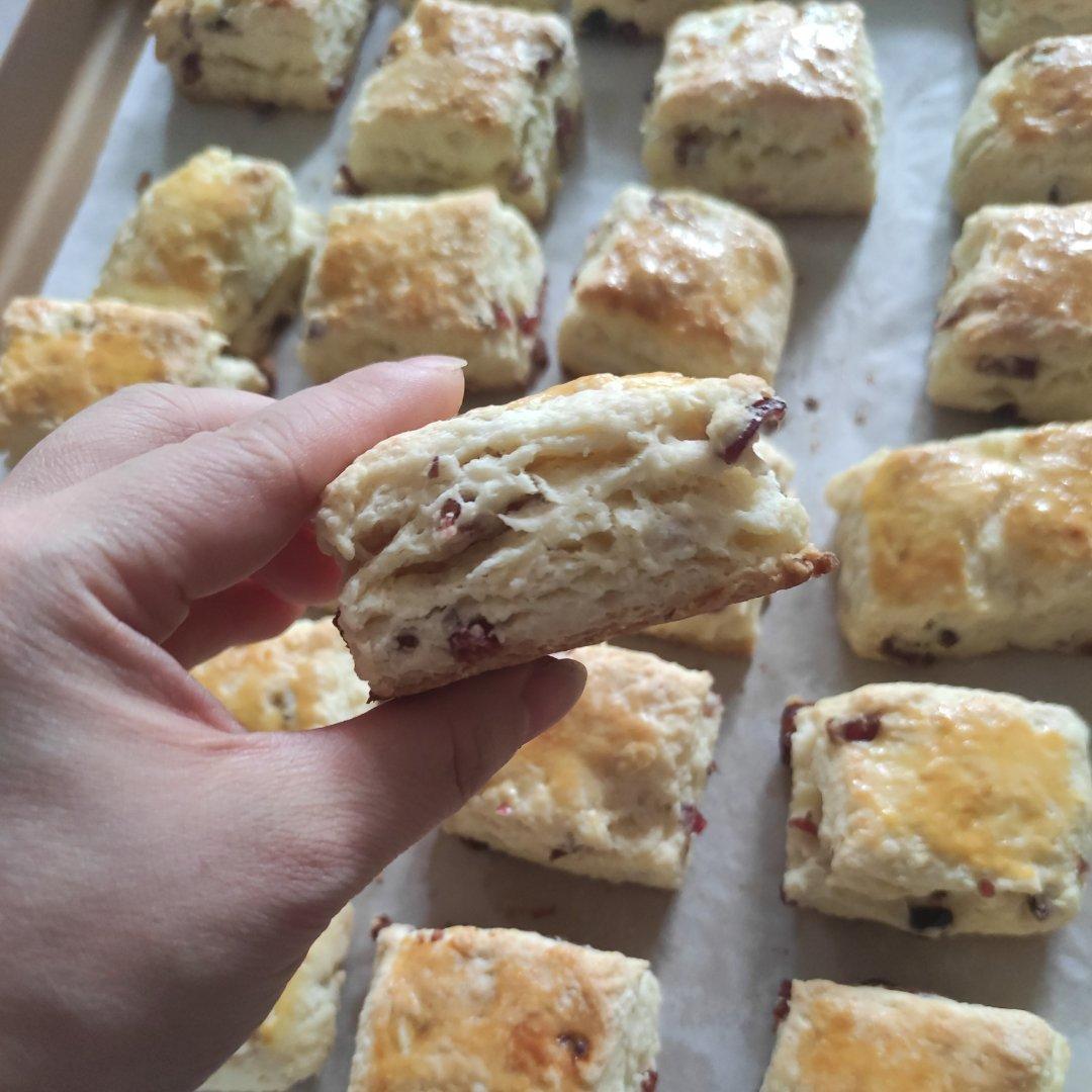 完美裂纹～百分百成功的超好吃奶香司康（禁止搬运）