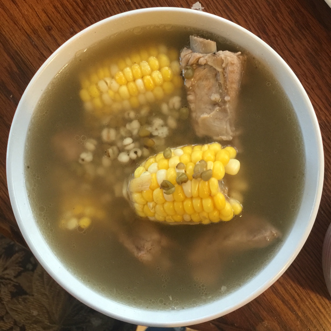 排骨玉米汤