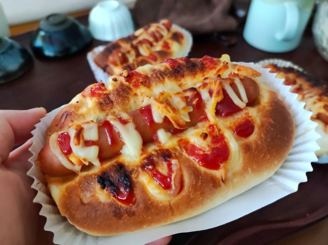 软fufu的经典肉松肠仔包
