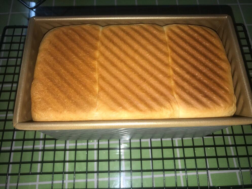 吐司，奶香手撕面包，超级香浓