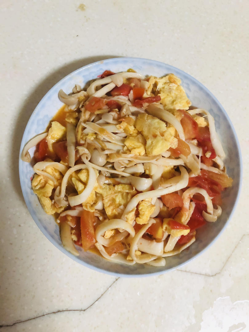 西红柿炒海鲜菇