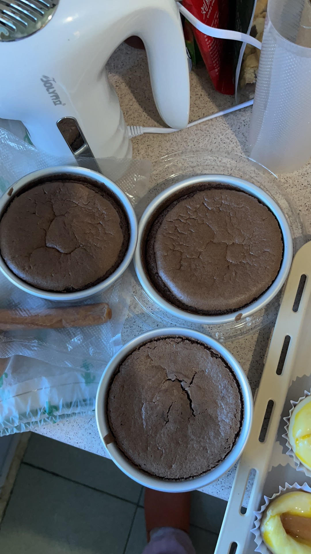 6寸，8寸，10寸戚风蛋糕配方（已更新）