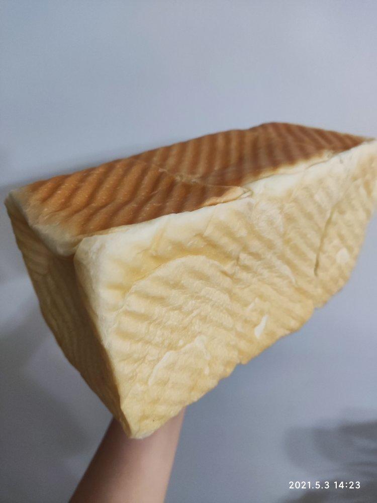 《Tinrry+》软绵绵的白吐司