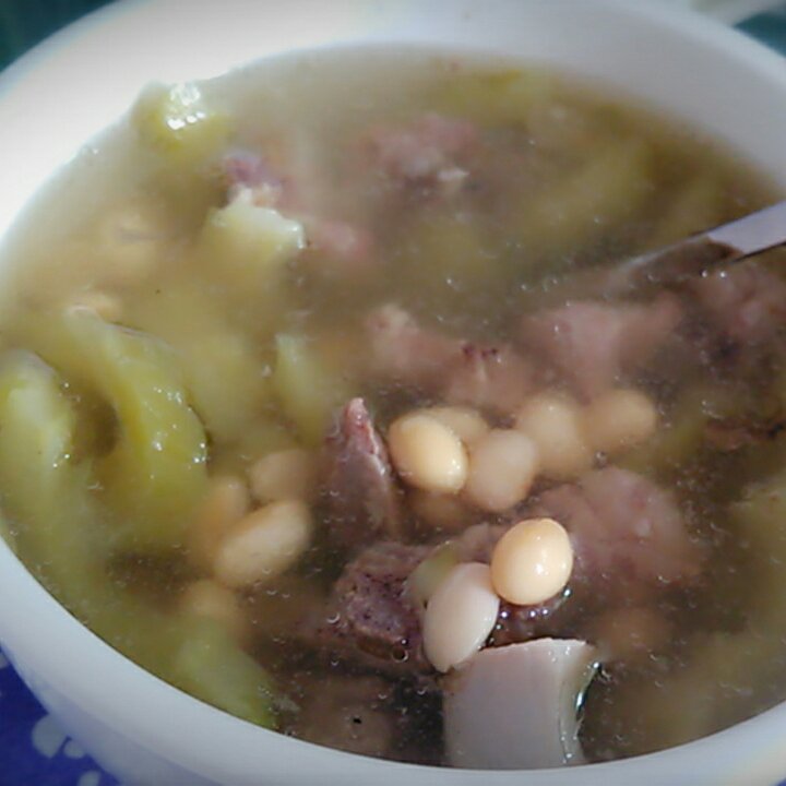 黄豆苦瓜排骨汤