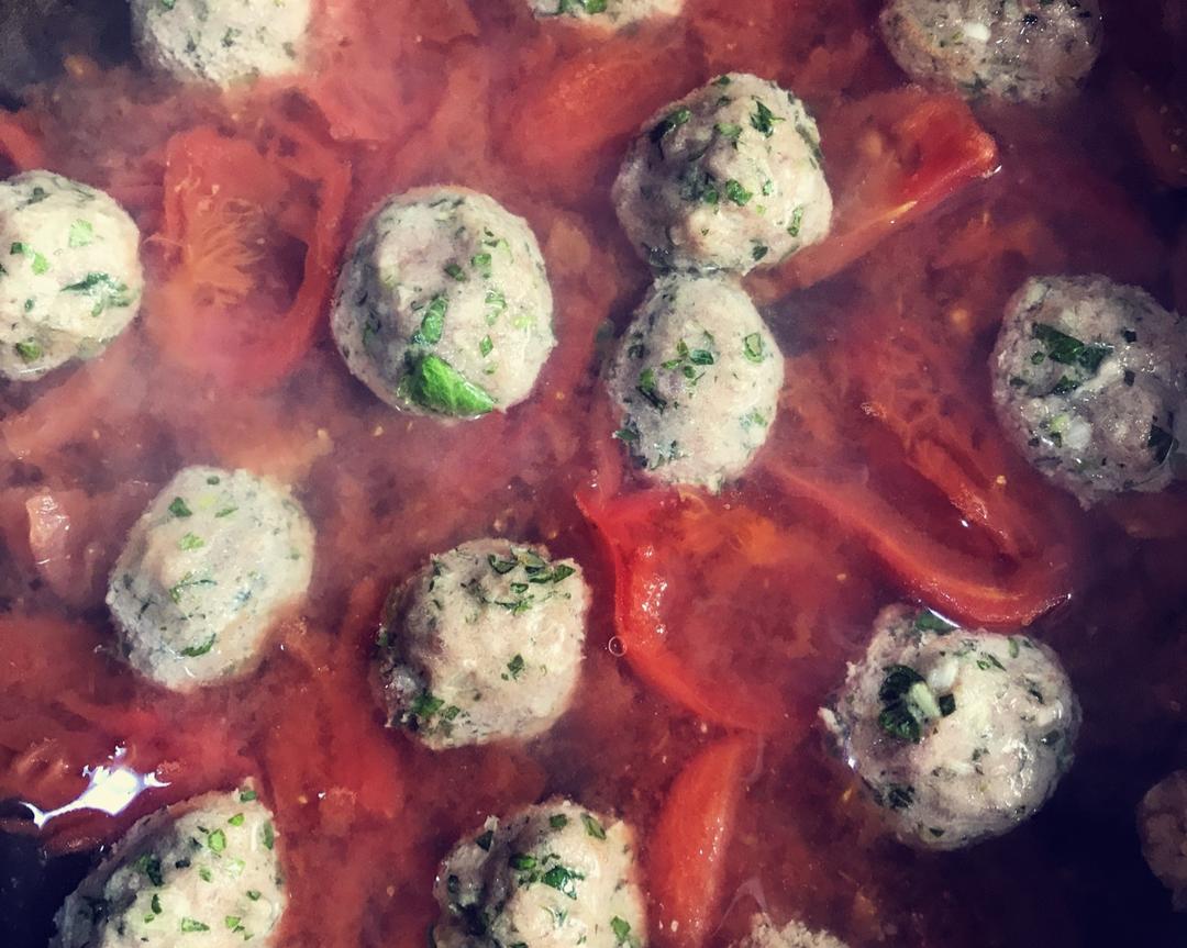 宝宝爱吃的：芹菜牛肉丸子汤的做法