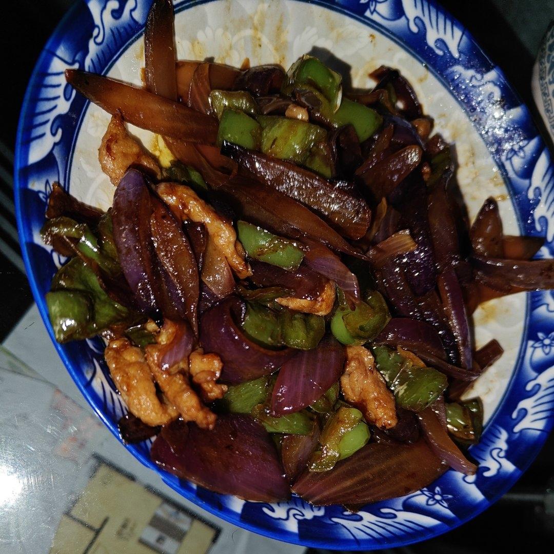 洋葱青椒炒肉丝