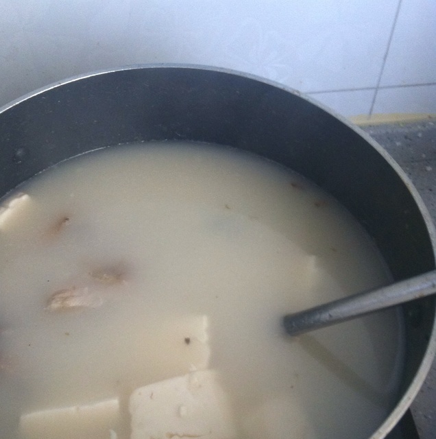 鲫鱼豆腐汤
