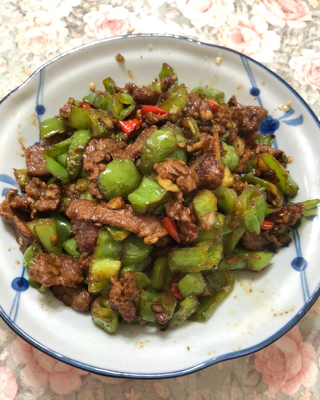 小炒牛肉