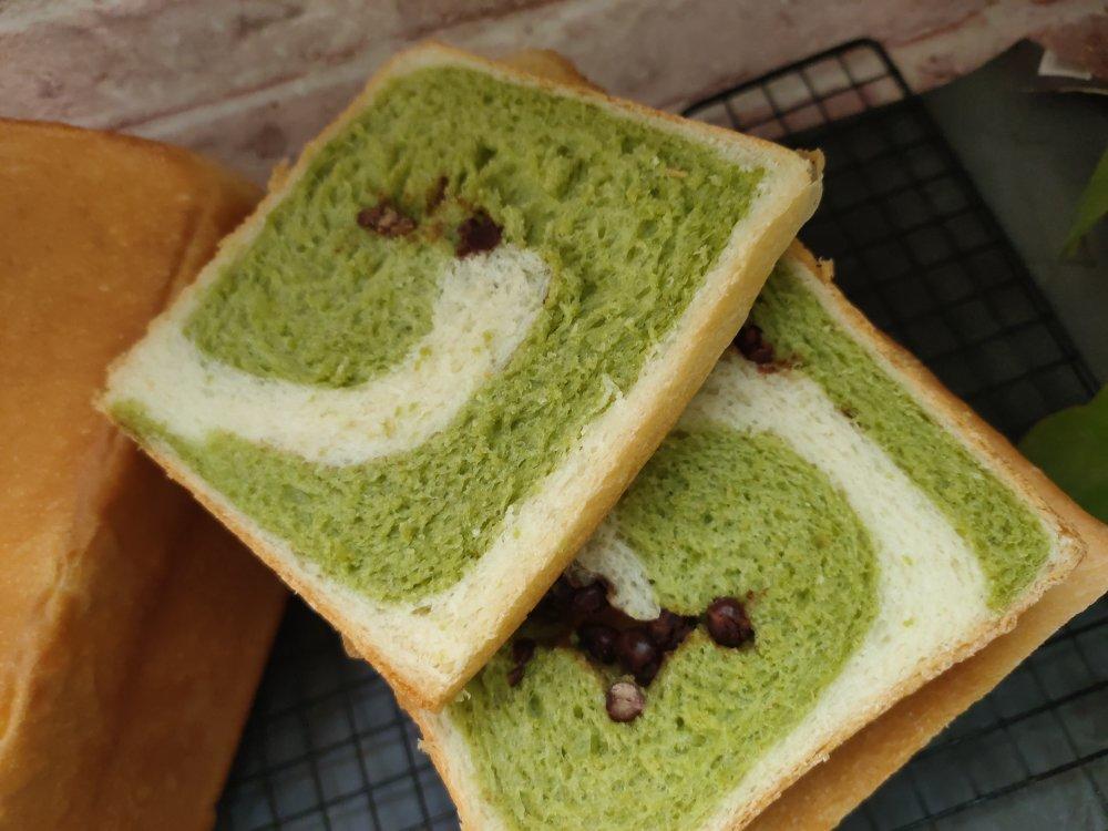 双色吐司 抹茶蜜豆老面吐司🍞