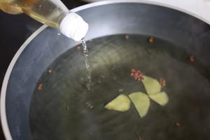 柠檬酸辣凉拌虾的做法 步骤5