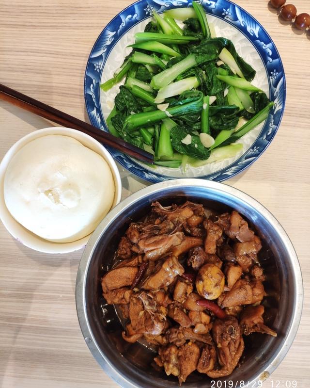 家常炖鸡