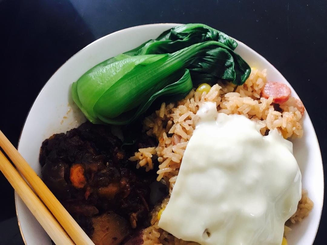 懒人电饭煲玉米腊肠饭