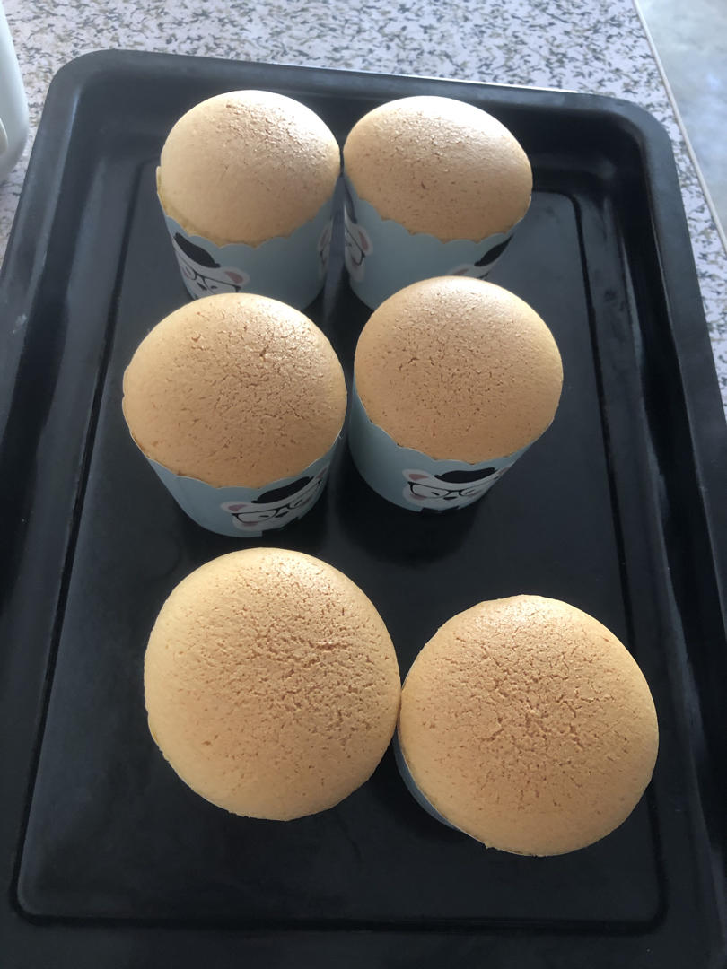 完美戚風杯子蛋糕（一定不会开裂的方法）