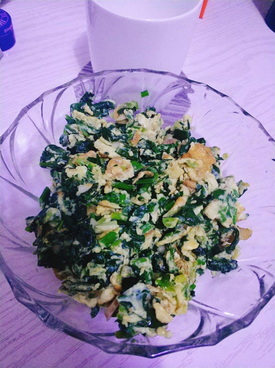 菠菜炒鸡蛋