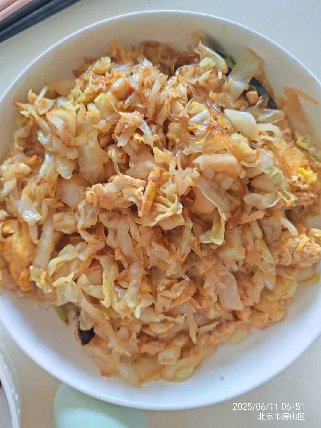 大学食堂的味道:包菜粉丝炒蛋