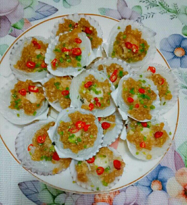 蒜蓉粉丝蒸扇贝粉丝入味有诀窍